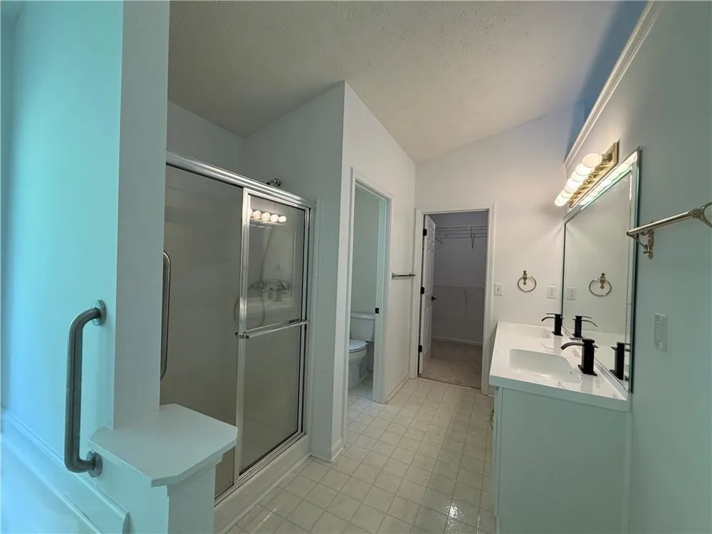 1747 Forest Chase Lane Duluth, GA 30097