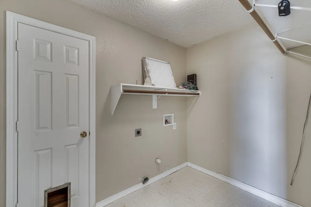 32 Connecticut Avenue Midlothian, TX 76065