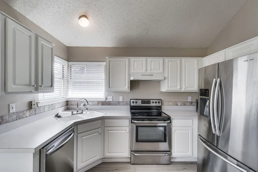 32 Connecticut Avenue Midlothian, TX 76065