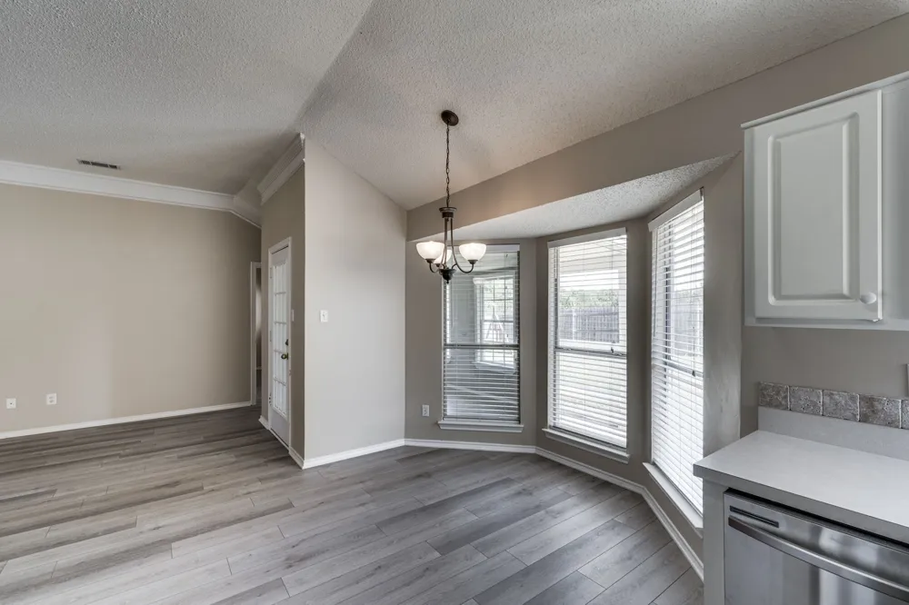 32 Connecticut Avenue Midlothian, TX 76065