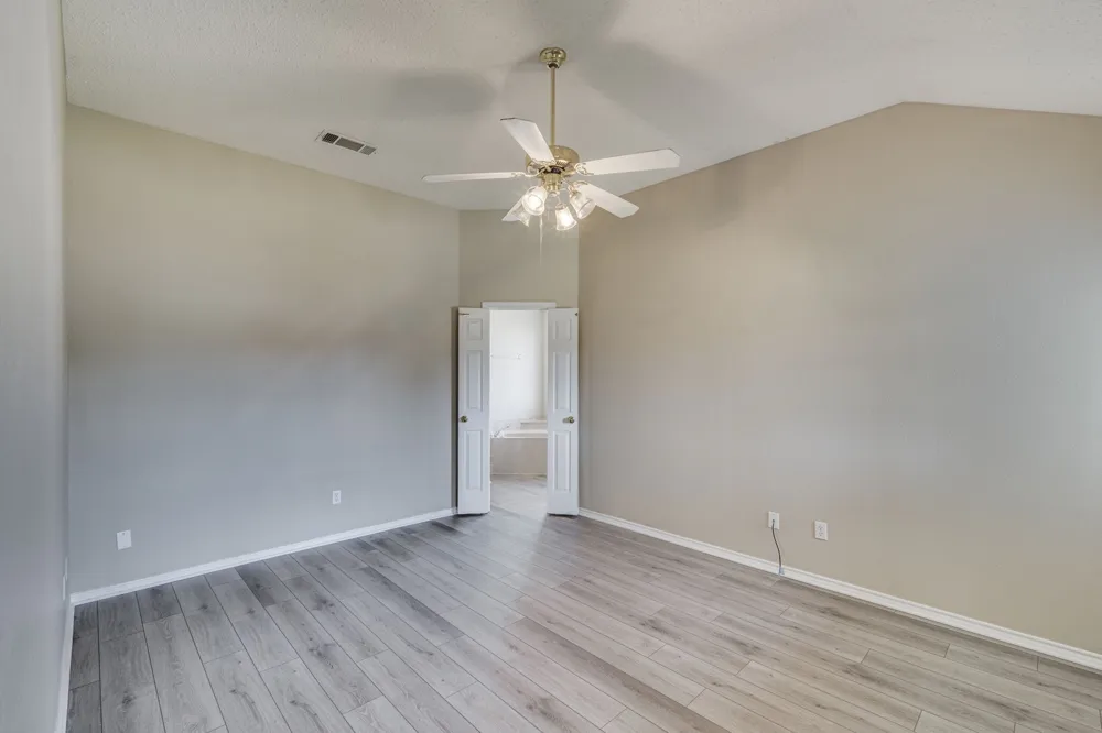 32 Connecticut Avenue Midlothian, TX 76065