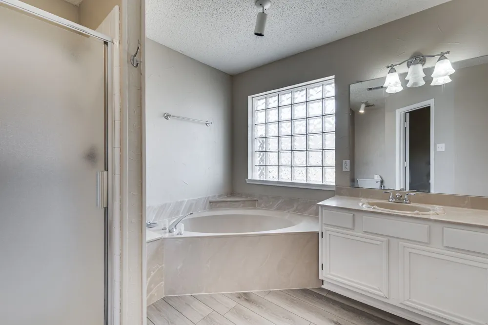 32 Connecticut Avenue Midlothian, TX 76065