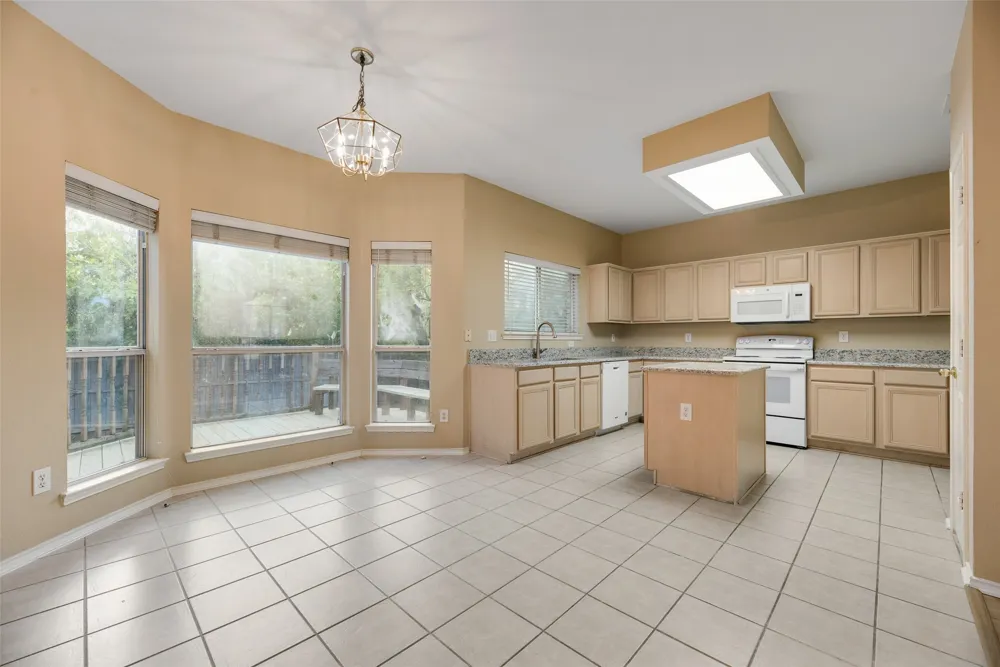2209 Norwich Place Carrollton, TX 75006