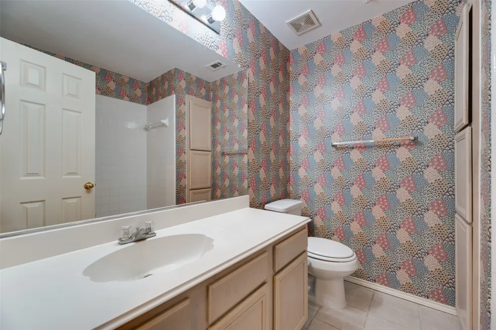 2209 Norwich Place Carrollton, TX 75006