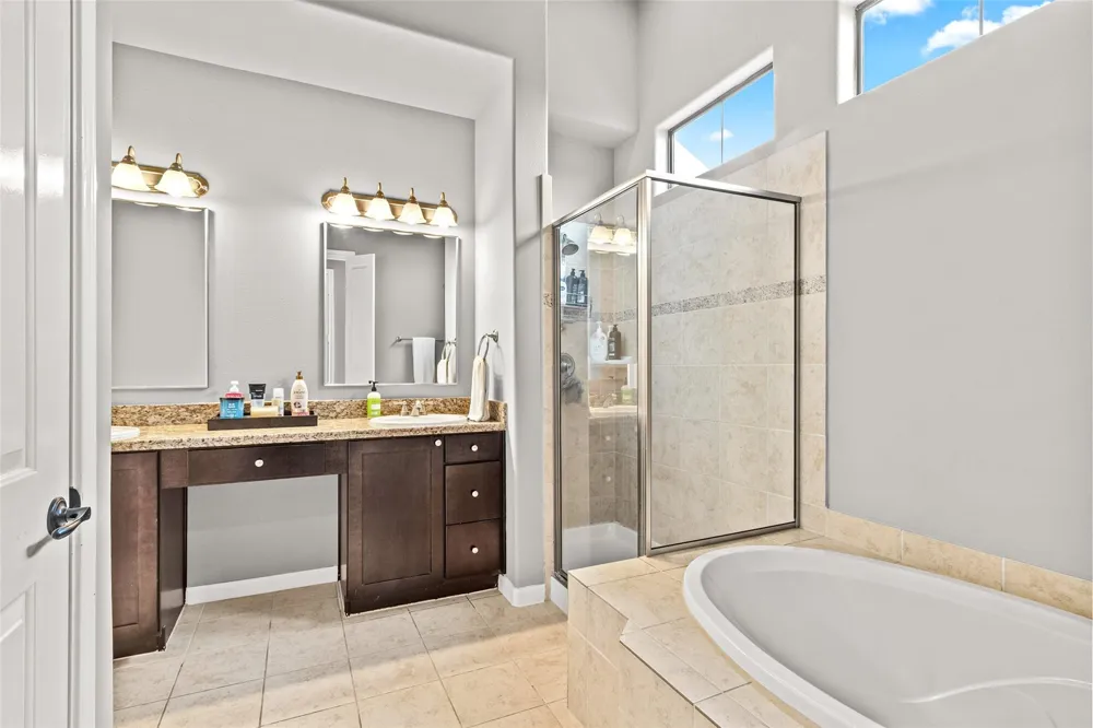 1049 W 22nd Street #I Houston, TX 77008