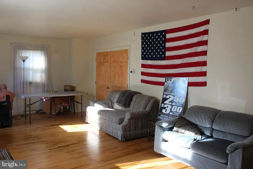 319 VILLANOVA ROAD Glassboro, NJ 08028