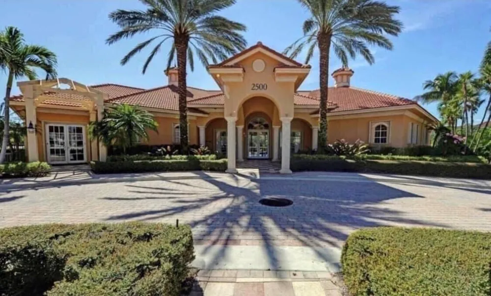 2486 SAN PIETRO CIRCLE Palm Beach Gardens, FL 33410