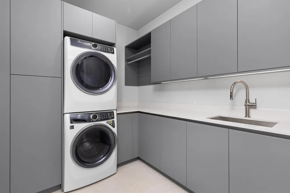 827 SE 2nd Avenue Delray Beach, FL 33483