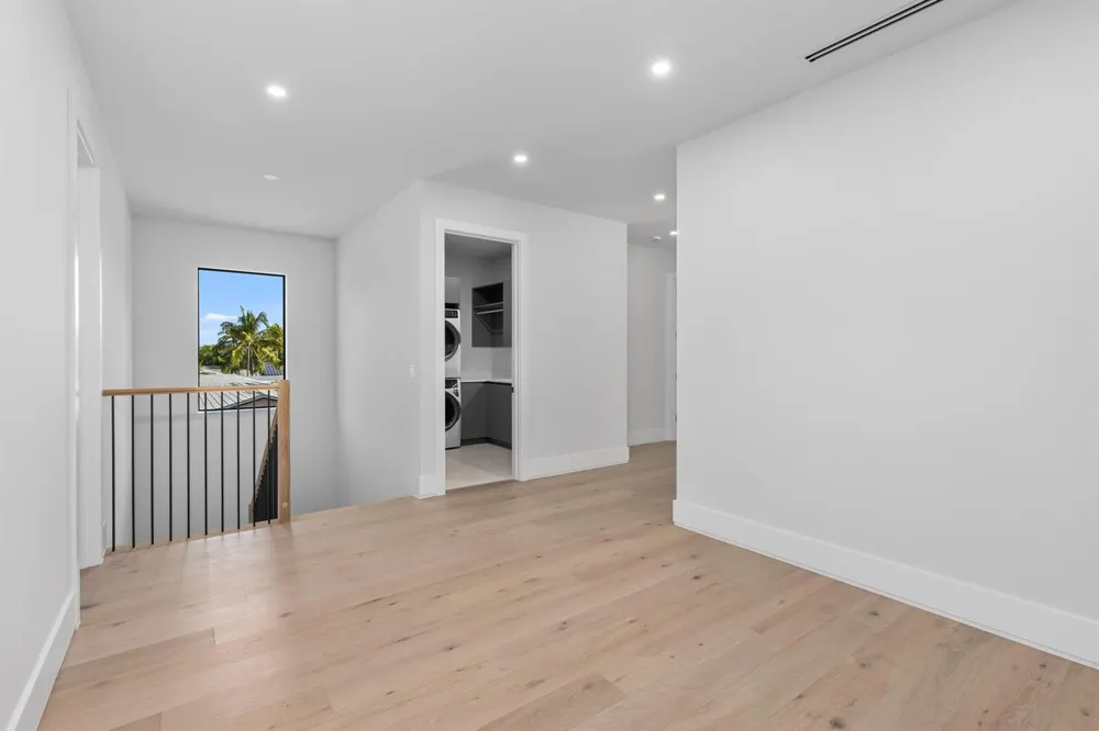 827 SE 2nd Avenue Delray Beach, FL 33483