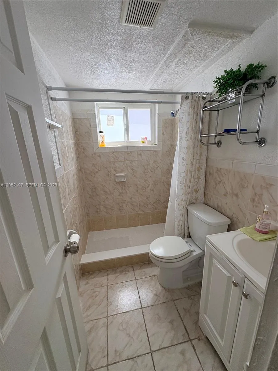 1125 SE 9th Ave #2 Hialeah, FL 33010
