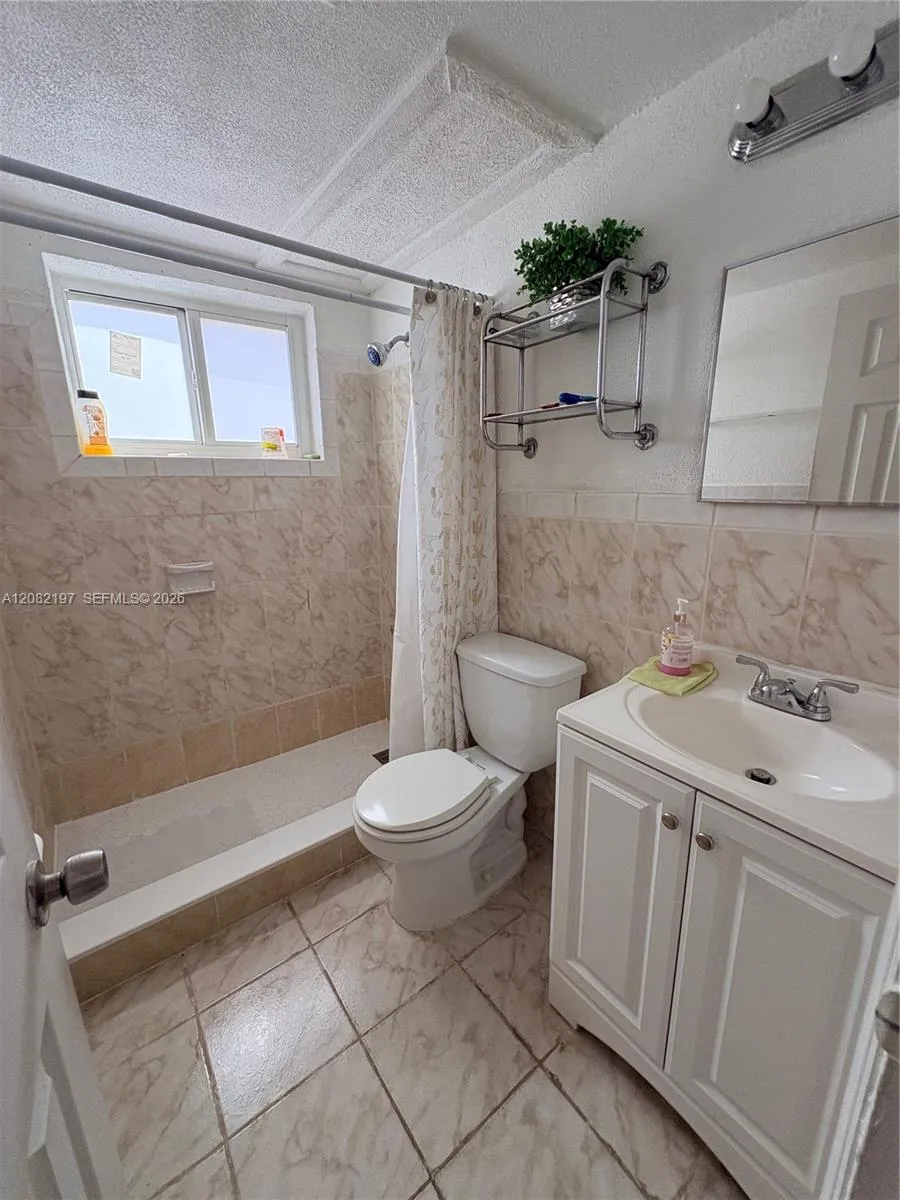 1125 SE 9th Ave #2 Hialeah, FL 33010