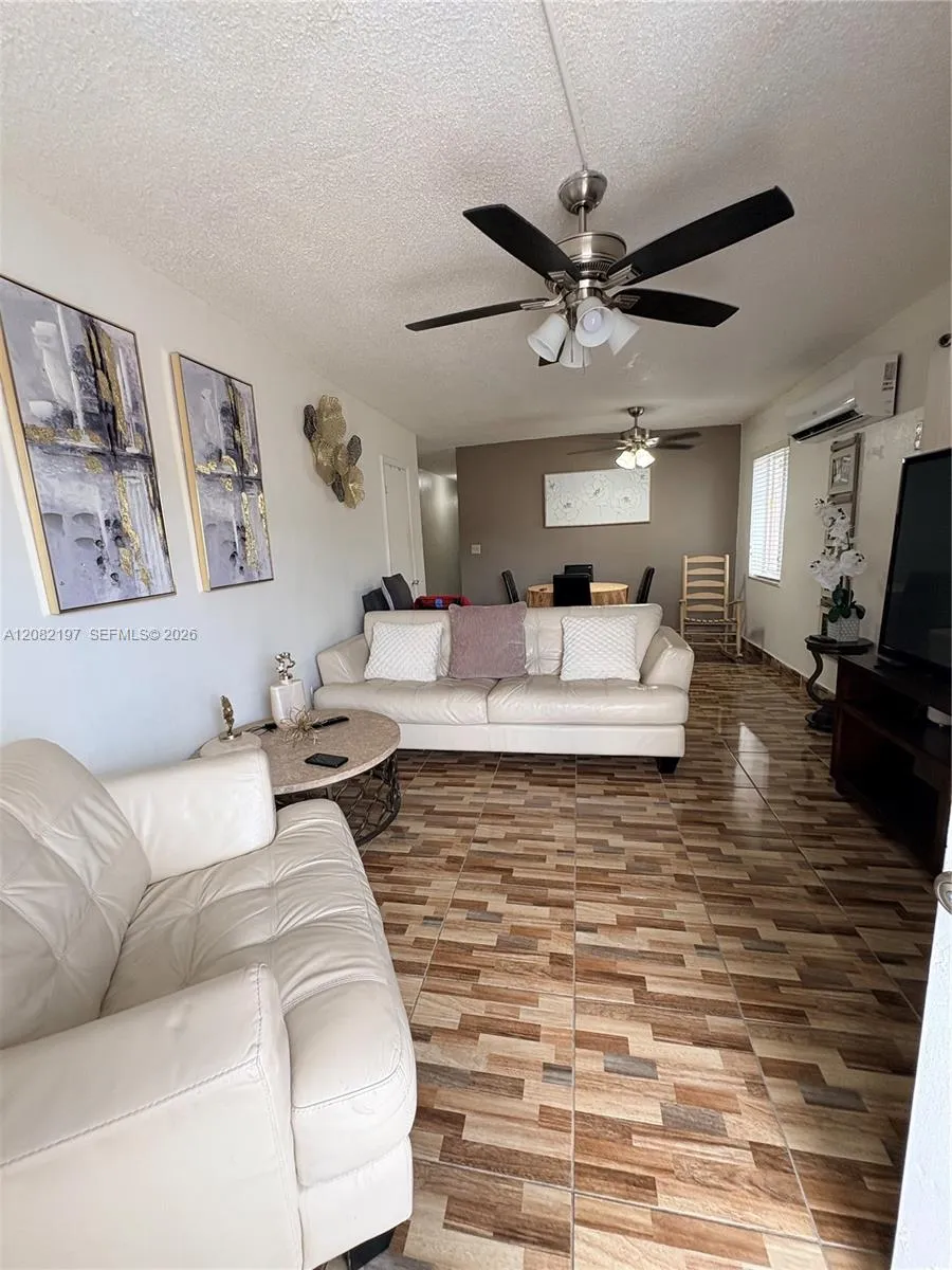 1125 SE 9th Ave #2 Hialeah, FL 33010