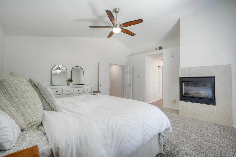 2424 Papyrus Ct. Oceanside, CA 92054