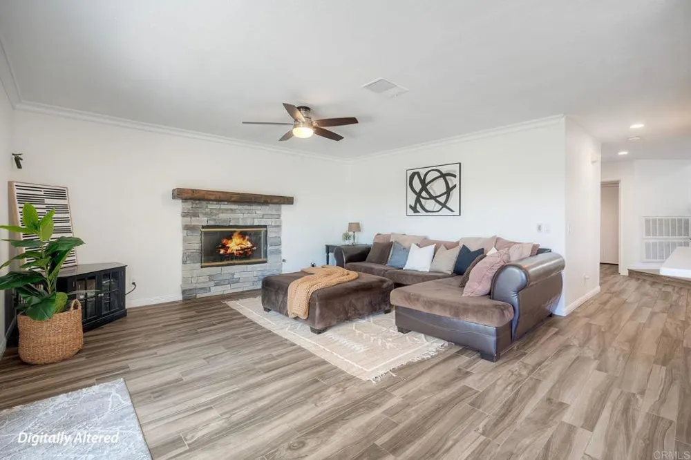 2424 Papyrus Ct. Oceanside, CA 92054