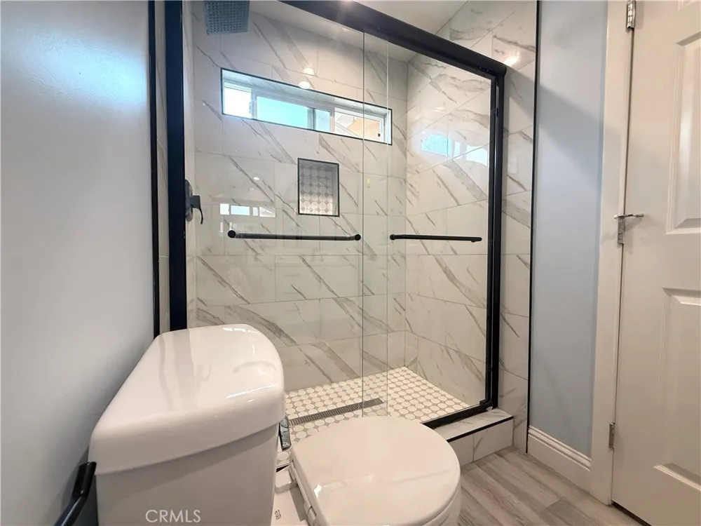 1334 W 65th Street Los Angeles, CA 90044