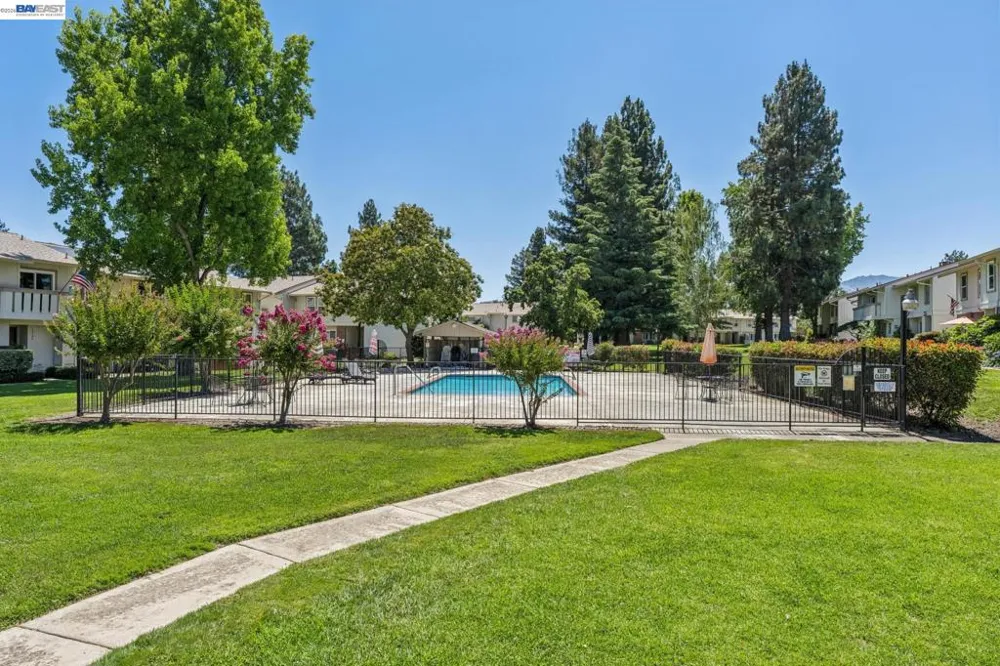 1814 Wildbrook Ct #C Concord, CA 94521
