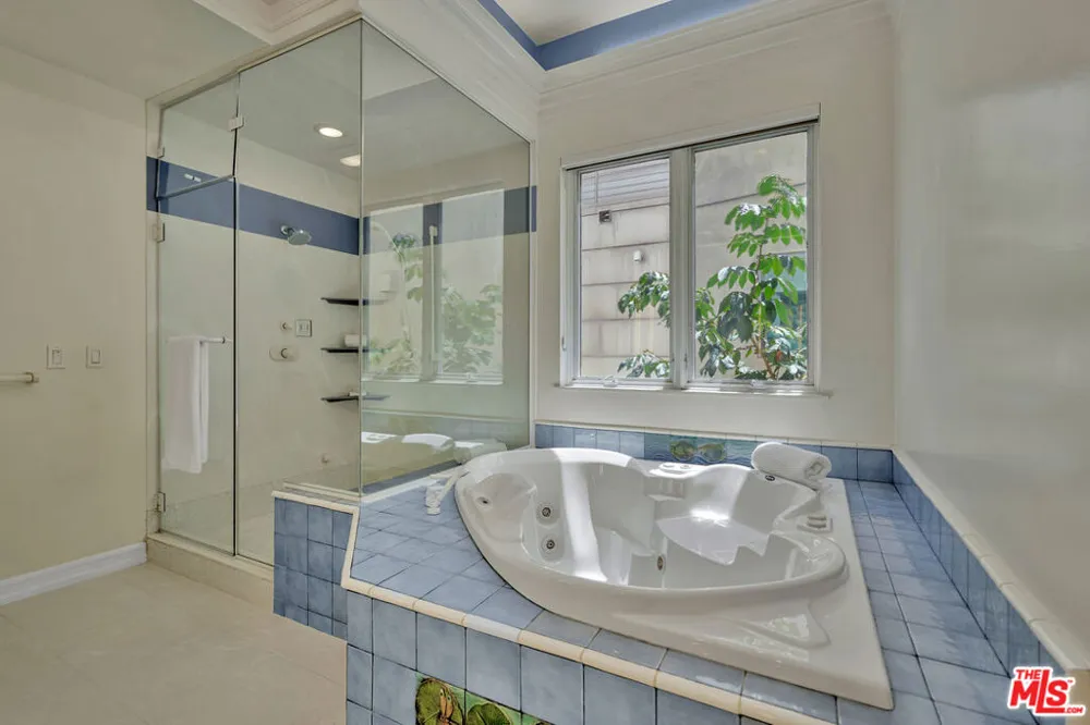 1351 Palisades Beach Road #200 Santa Monica, CA 90401
