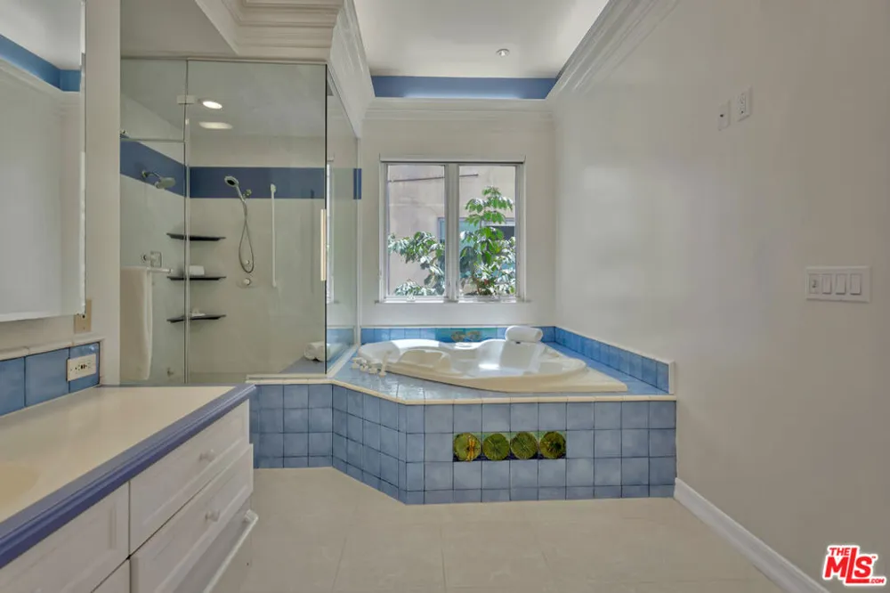 1351 Palisades Beach Road #200 Santa Monica, CA 90401