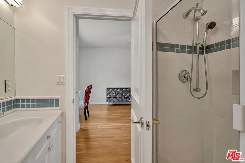 1351 Palisades Beach Road #200 Santa Monica, CA 90401