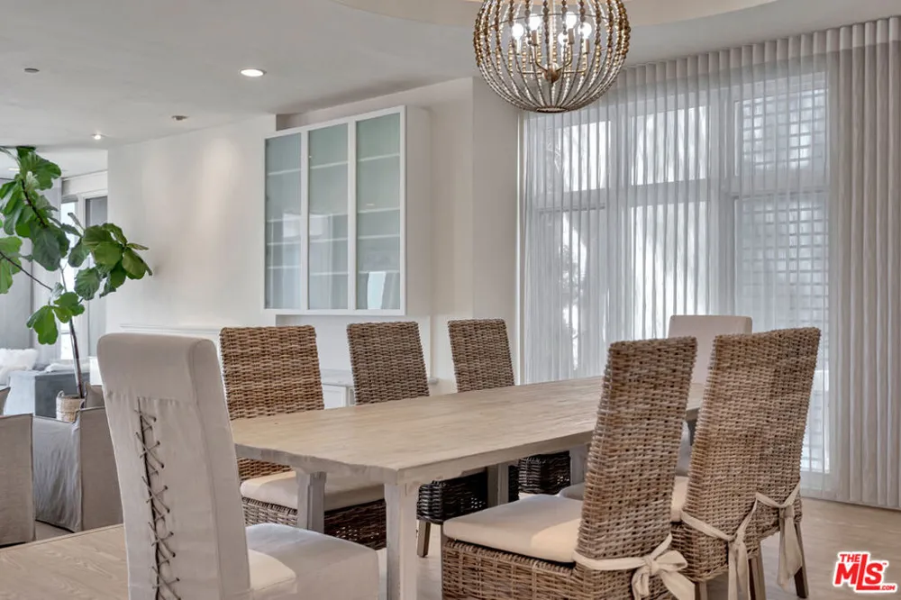 1351 Palisades Beach Road #200 Santa Monica, CA 90401