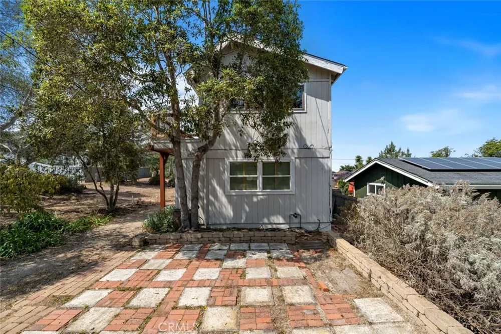 1050 Pismo Ave Los Osos, CA 93402