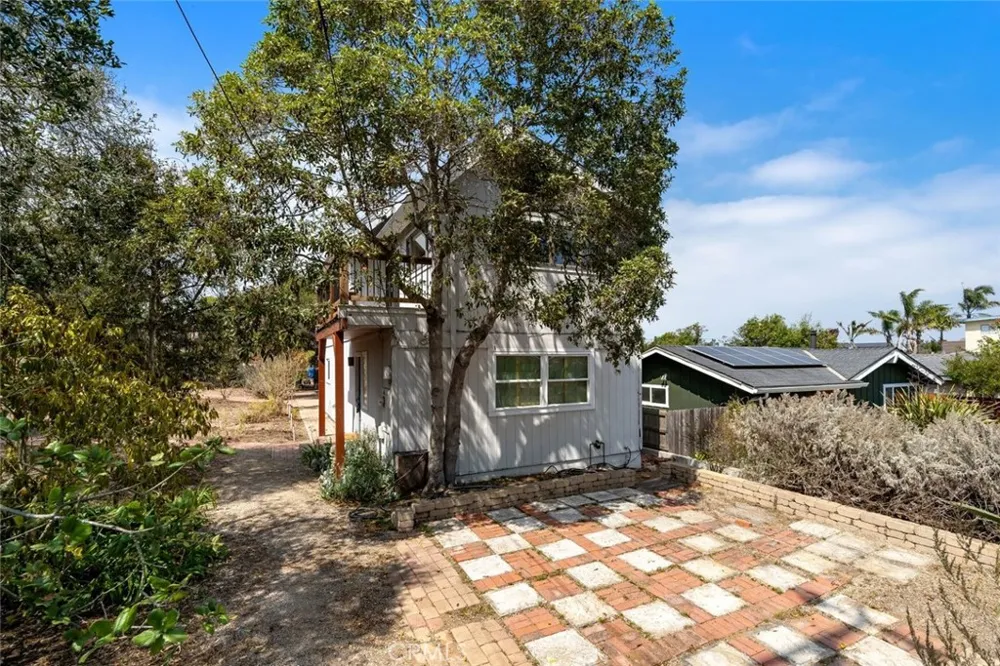 1050 Pismo Ave Los Osos, CA 93402