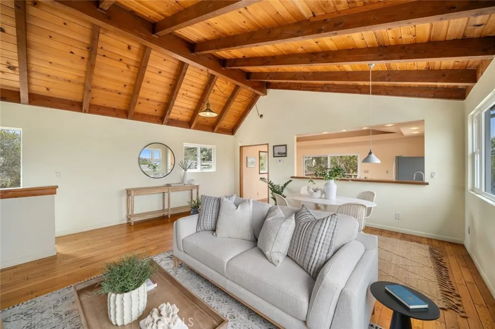 1050 Pismo Ave Los Osos, CA 93402