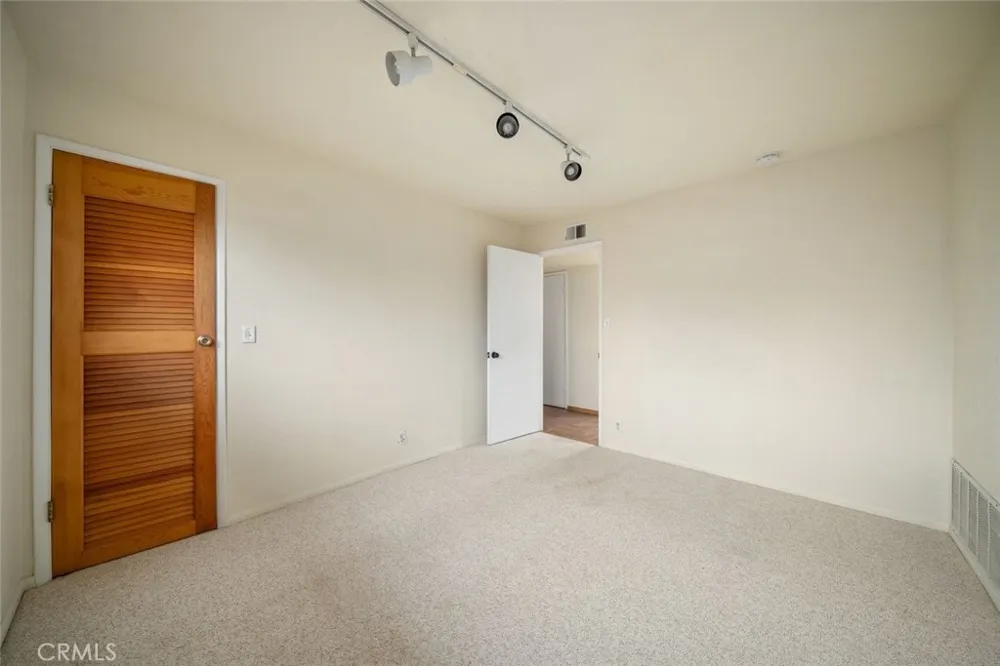 1050 Pismo Ave Los Osos, CA 93402