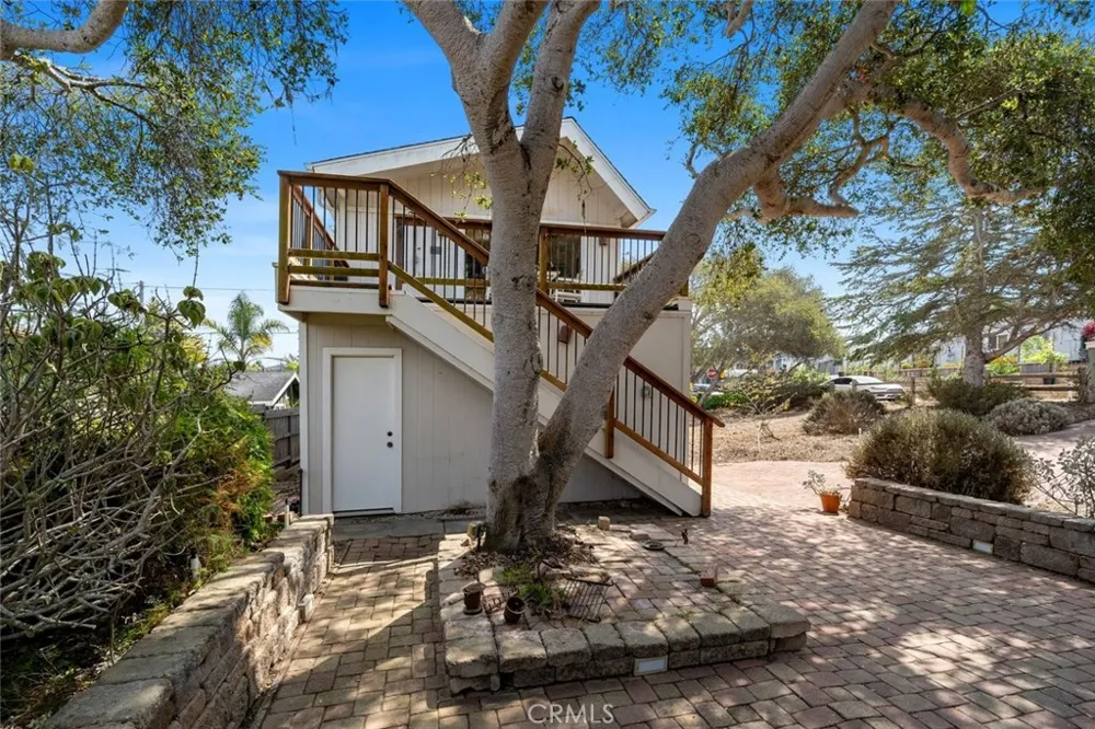 1050 Pismo Ave Los Osos, CA 93402