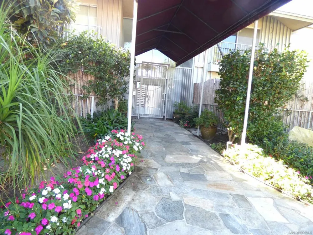 1645 Emerald Street #2C San Diego, CA 92109