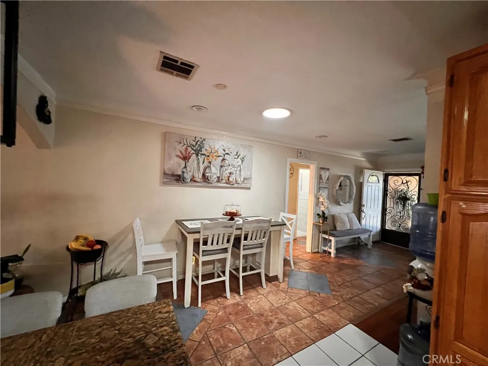4815 Olanda Lynwood, CA 90262