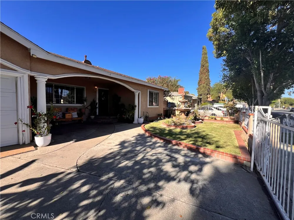 4815 Olanda Lynwood, CA 90262