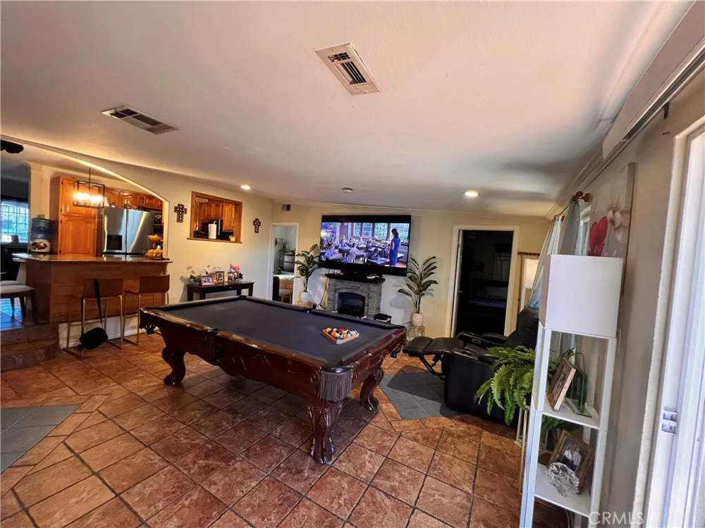 4815 Olanda Lynwood, CA 90262