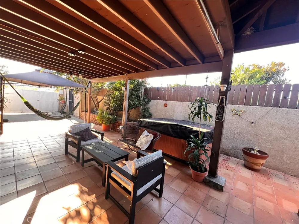 4815 Olanda Lynwood, CA 90262