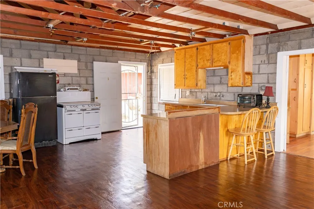 3728 Oak Meadow Lake Isabella, CA 93240