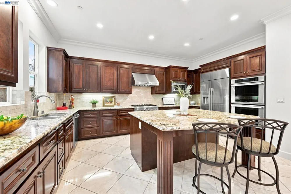 4568 Martin St Union City, CA 94587