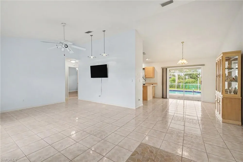 511 Trafalgar Parkway Cape Coral, FL 33991