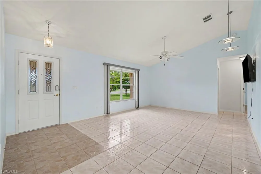 511 Trafalgar Parkway Cape Coral, FL 33991