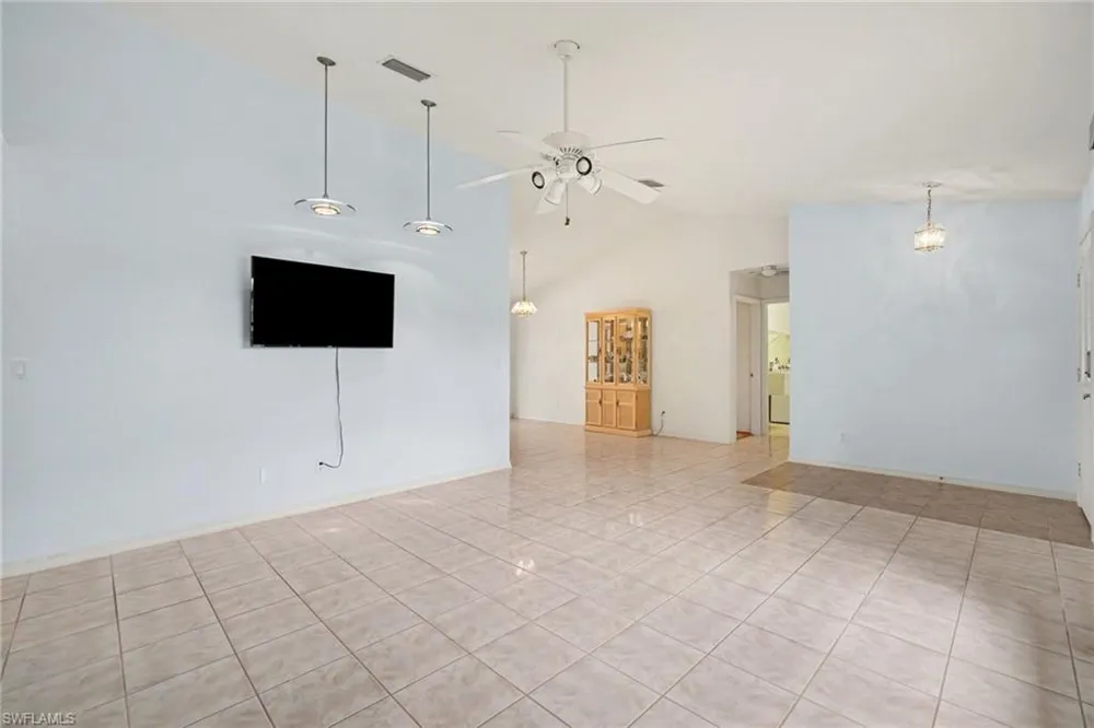 511 Trafalgar Parkway Cape Coral, FL 33991