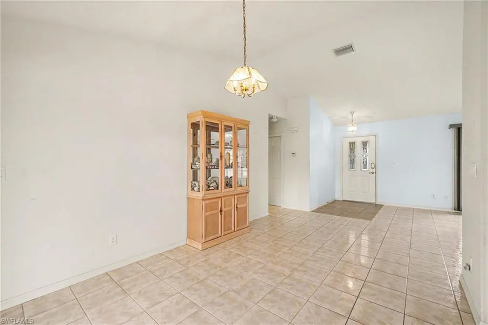 511 Trafalgar Parkway Cape Coral, FL 33991