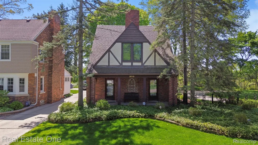 939 S HIGHLAND STREET Dearborn City, MI 48124