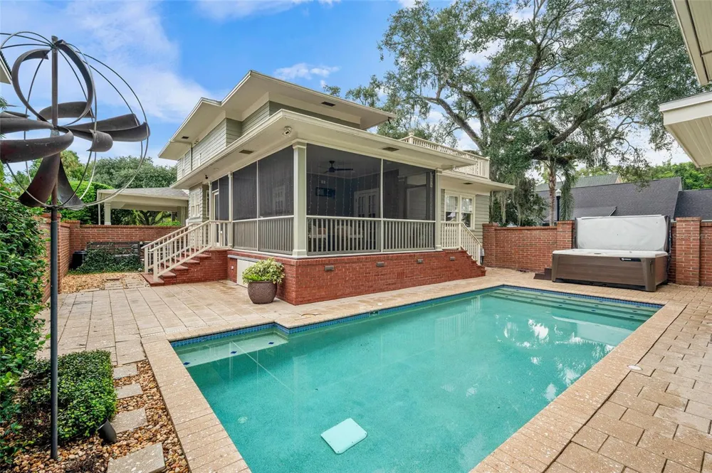 450 CHEROKEE DRIVE Orlando, FL 32801