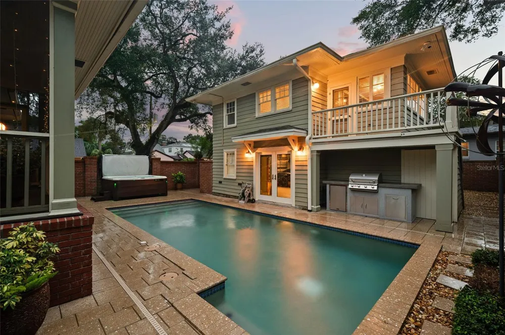 450 CHEROKEE DRIVE Orlando, FL 32801