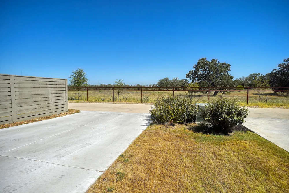 146 Weaver Lane Bastrop, TX 78602