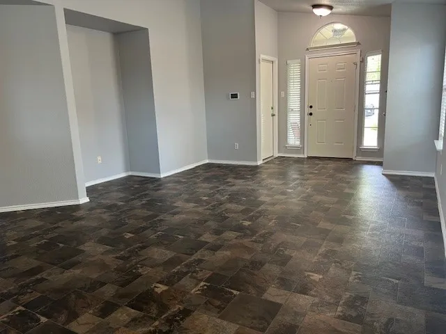 206 Wisteria Way San Marcos, TX 78666