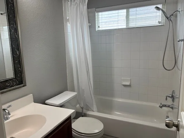 206 Wisteria Way San Marcos, TX 78666