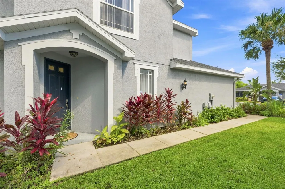6030 PARKSIDE MEADOW DRIVE Tampa, FL 33625