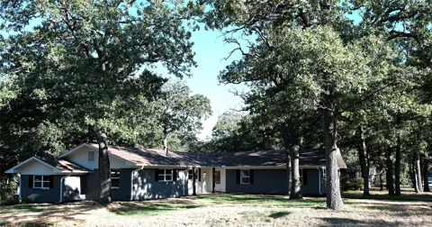 17 Circle Drive