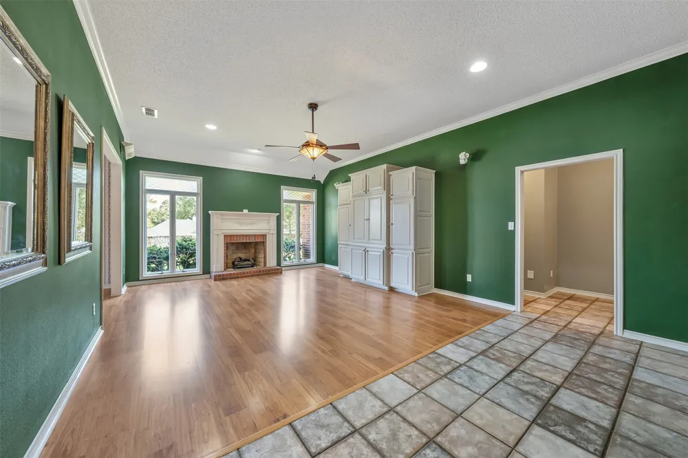 11232 Chasewood Tyler, TX 75703