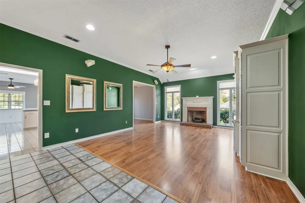 11232 Chasewood Tyler, TX 75703